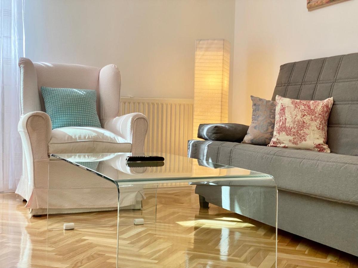 Charming Gran Via V - Estancias Temporales Apartment Madrid