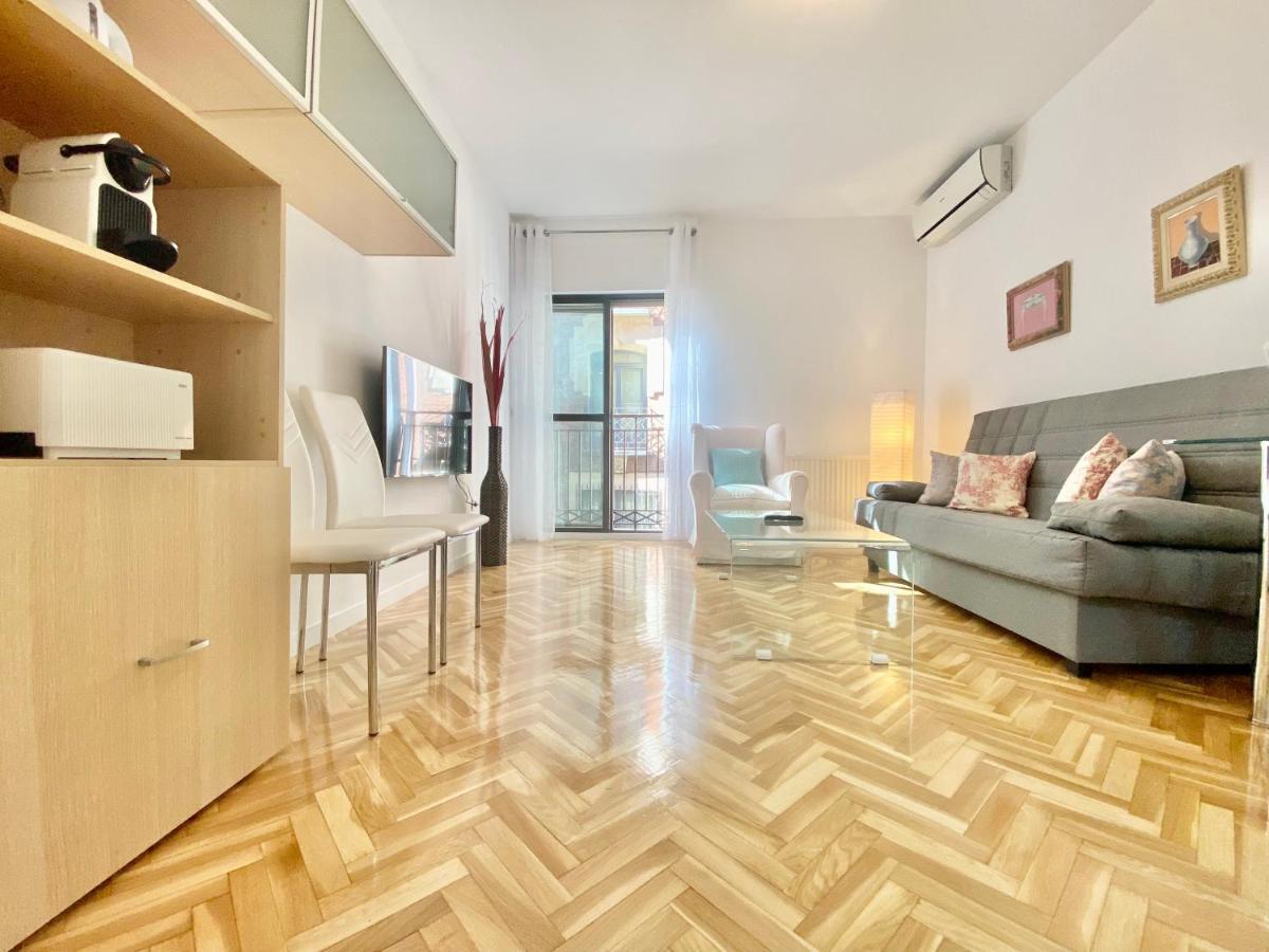 Charming Gran Via V - Estancias Temporales Apartment *